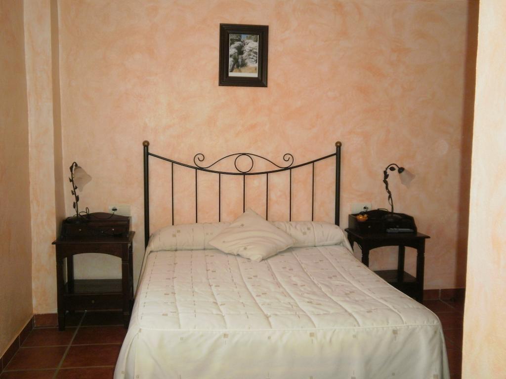 Hostal El Olmo カマレラ・デ・ラ・シエラ 部屋 写真