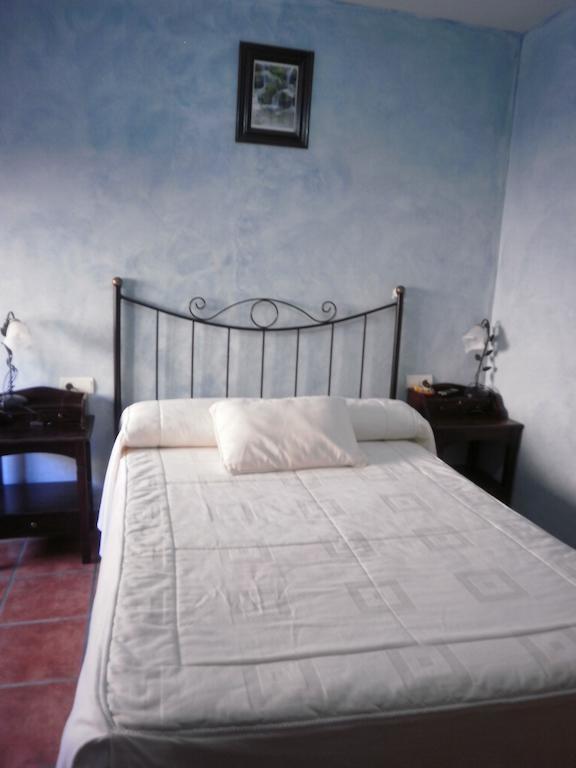 Hostal El Olmo カマレラ・デ・ラ・シエラ 部屋 写真