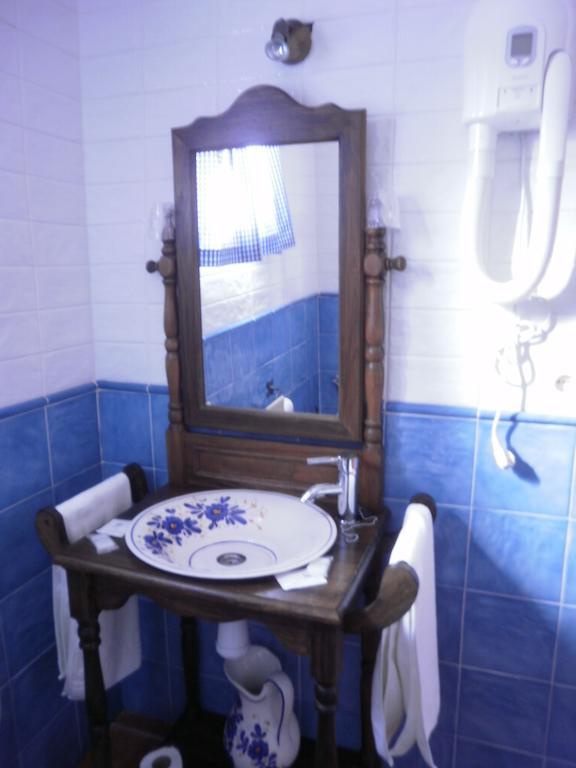 Hostal El Olmo カマレラ・デ・ラ・シエラ 部屋 写真