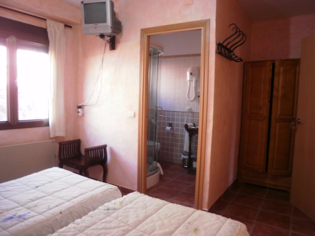 Hostal El Olmo カマレラ・デ・ラ・シエラ 部屋 写真
