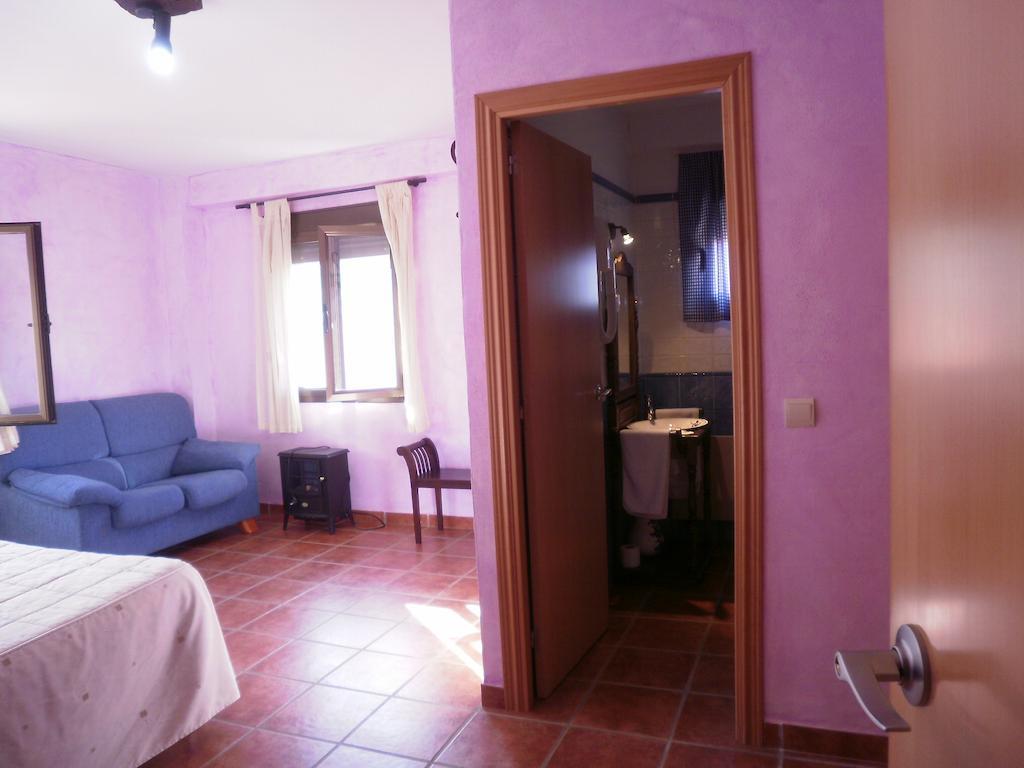 Hostal El Olmo カマレラ・デ・ラ・シエラ エクステリア 写真